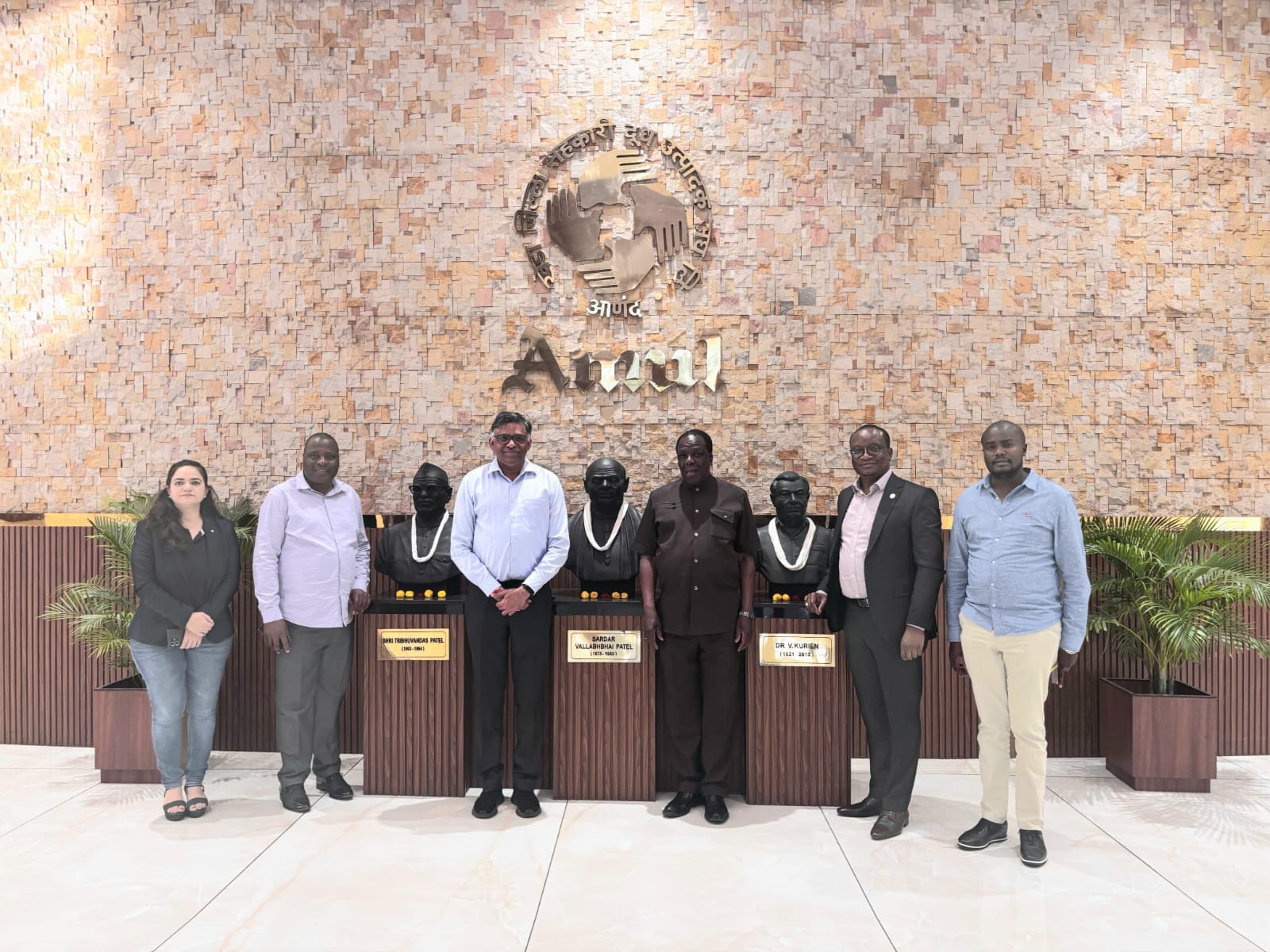 Amul Hosts Kenyan Delegation